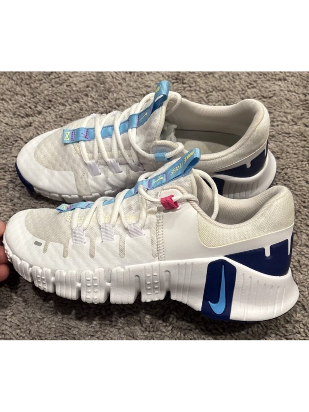Barely Worn! Nike Free Metcon DV3950-103 White Blue Shoes Womens Size 8.5